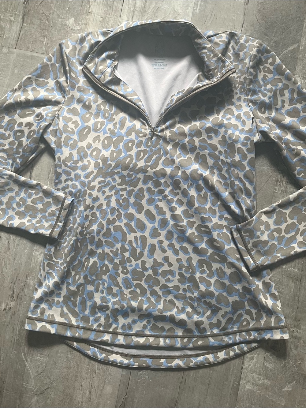 Light Blue/gray Cream Leopard-Print Quarter-Zip Pullover Sz M NWOT